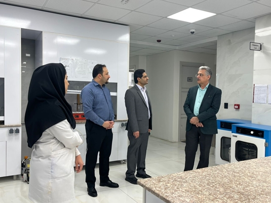 تفاهم‌نامه همکاری میان دانشگاه علوم پزشکی اهواز و شرکت اندیشه گستر کامیار امضا شد